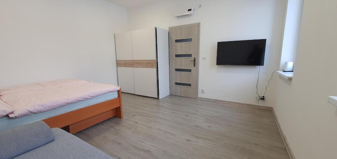 Apartment 35M2 Karlovy Vary Exterior photo